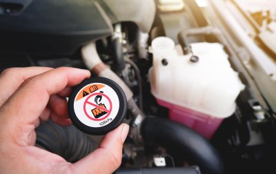 Tips voor autoveiligheid tijdens het rijden in zomerse weersomstandigheden